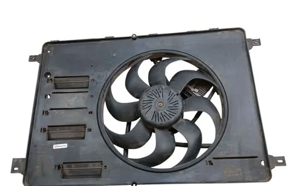 Ford Focus ST Air conditioning (A/C) fan (condenser) 