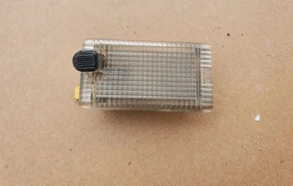 Volkswagen PASSAT B3 Glove box light 171947311