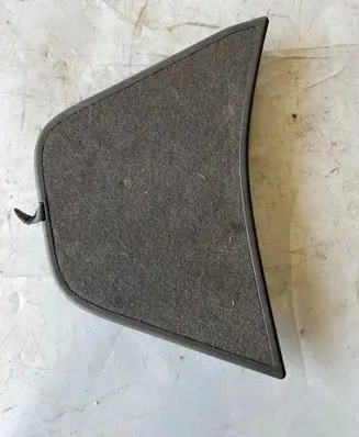 Toyota Prius (NHW20) Trunk/boot trim cover 5841847010