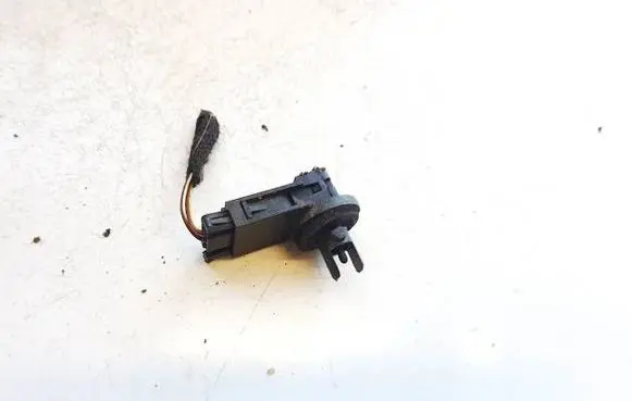 Volkswagen PASSAT B5 Interior temperature sensor 1h0907543a