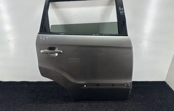 KIA Soul Rear door 