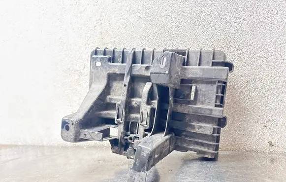 Opel Meriva A Battery tray 13167332 600002190