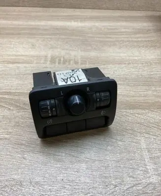 Subaru Outback Wing mirror switch 159910