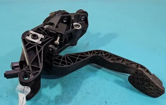 Ford B-MAX Pedal assembly AY117B633AE IMPRK1543204