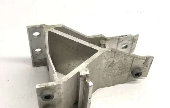 Radiator support slam panel bracket