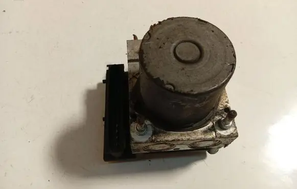 Toyota Avensis T270 ABS Pump 218510