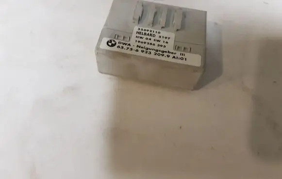 BMW 7 E38 Comfort/convenience module 6923209