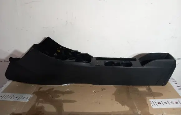 Ford Fiesta Center console 