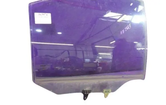 Nissan Primera Front door window glass four-door 