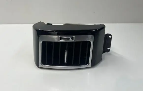 Land Rover Discovery 5 Dash center air vent grill HY3201815AA