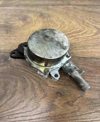 Renault Master III Vacuum pump 146507228R