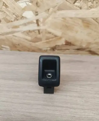 Volvo S80 AUX in-socket connector 30657961