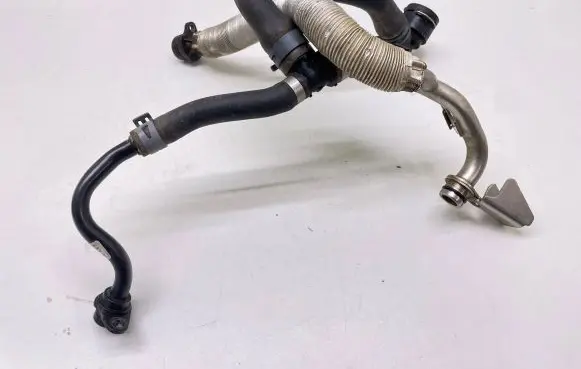 Skoda Kodiaq Engine coolant pipe/hose 06Q121065C 06Q121497F 5QF122073