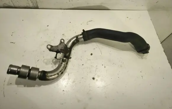 Volvo V50 Intercooler hose/pipe 214319