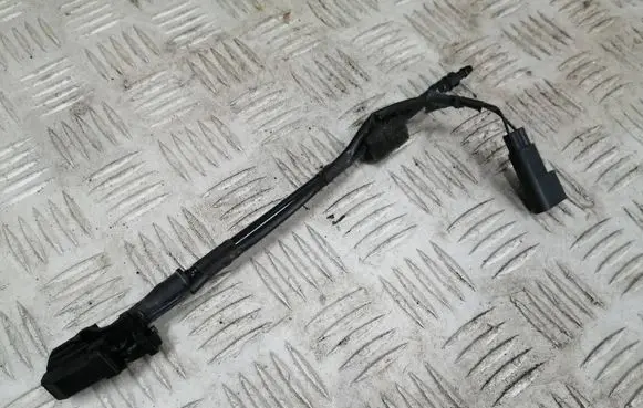 Ford Ecosport Windshield washer spray nozzle 