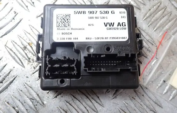 Skoda Octavia Mk4 Gateway control module 5WB907530G 3330F00104