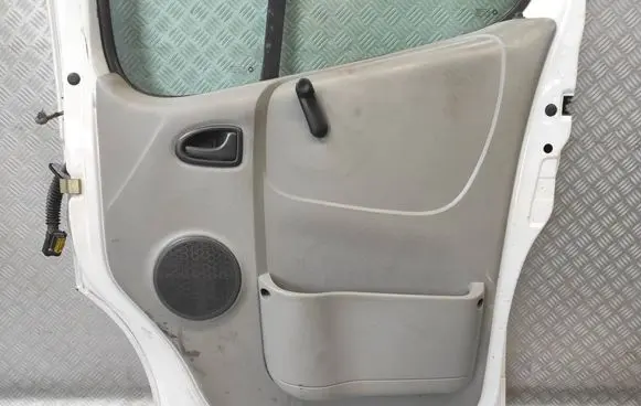 Opel Vivaro Coupe rear side trim panel 