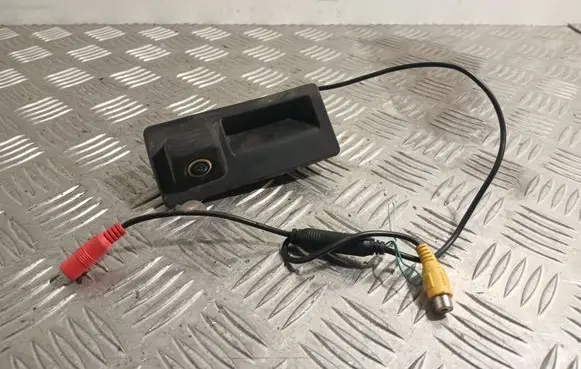 Volkswagen PASSAT B6 Loading door exterior handle 