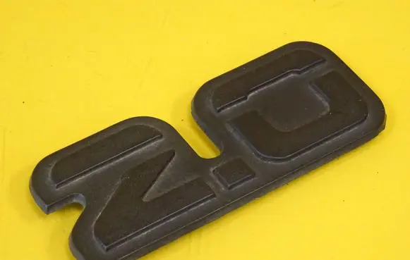Ford Sierra Manufacturers badge/model letters 