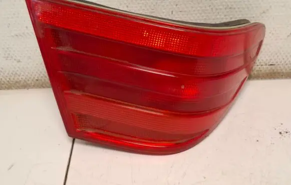 Mercedes-Benz E W210 Rear/tail lights A2108200164