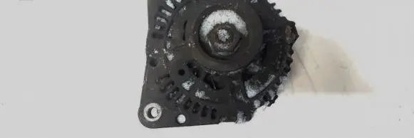 Volkswagen Golf III Generator/alternator 037903025C 0123320034