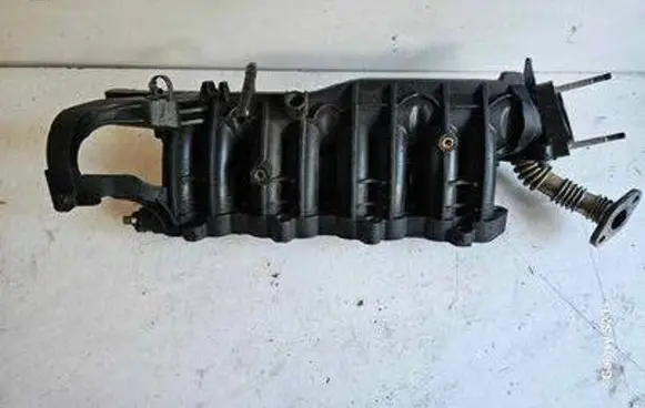 Hyundai i40 Intake manifold