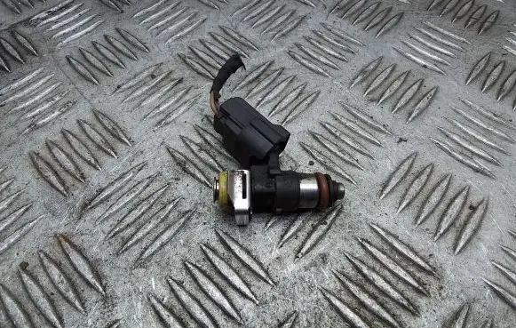 Volkswagen PASSAT B6 Fuel injector 03C906039 0280158815 0280158815DE
