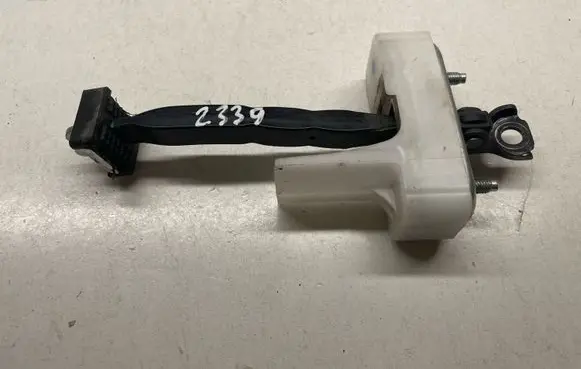 Lexus RX 450H Front door check strap stopper