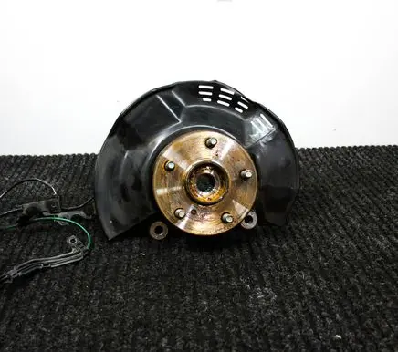 Front wheel hub