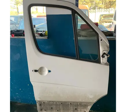 Volkswagen Crafter Front door