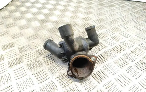 Skoda Fabia Mk2 (5J) Thermostat 03L121111 WA012G9