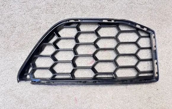 BMW X3M F97 Front bumper lower grill 8065194