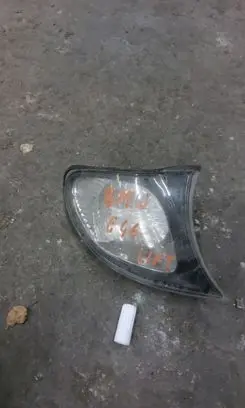 BMW 3 E46 Front indicator light 18A163R