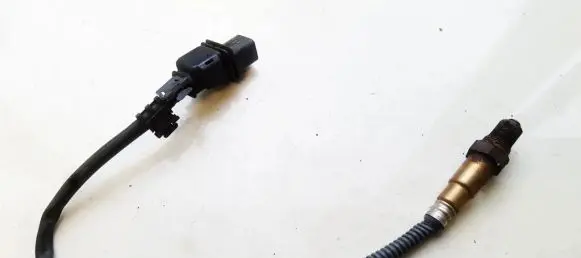Land Rover Discovery 4 - LR4 Lambda probe sensor 9H2Q9D375AA 9H2Q-9D375-AA