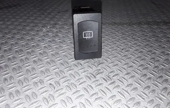 Windscreen/window heater switch