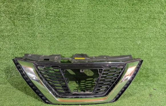 Nissan Qashqai Front grill 