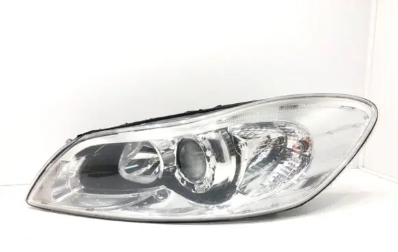 Volvo C30 Headlight/headlamp 31299814