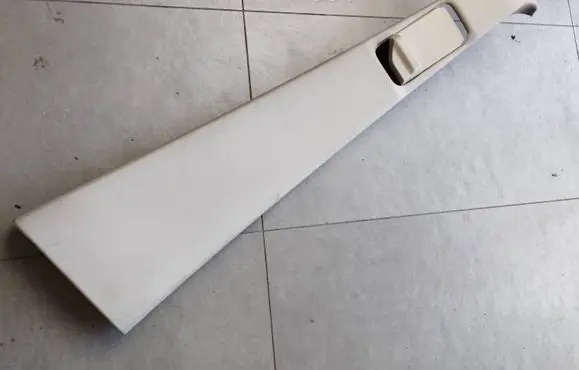 Mercedes-Benz ML W164 (B) pillar trim (top) A1646909825 850302 1288327