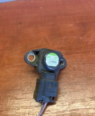 Mercedes-Benz Sprinter W906 Air pressure sensor A0051535028 173004