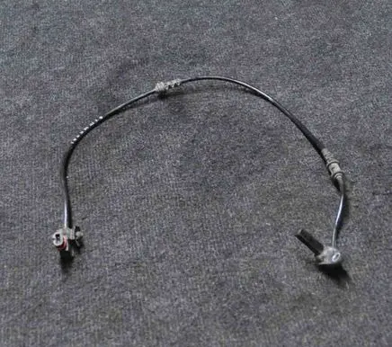Mercedes-Benz E W212 ABS brake wheel speed sensor A2125400117
