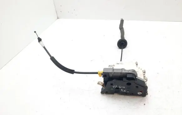 Audi A5 Sportback 8TA Rear door lock 8K0839015C