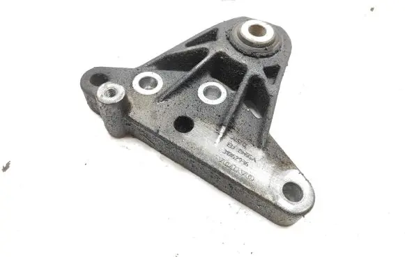 Volvo V60 Engine mount bracket 31262936 BHSA