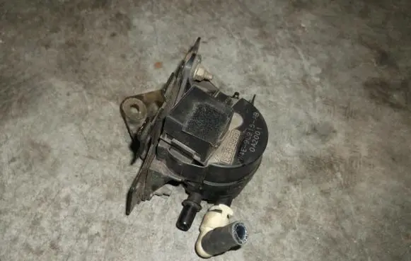Jaguar S-Type Electric auxiliary coolant/water pump