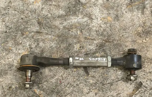 Toyota Avensis T270 Rear control arm