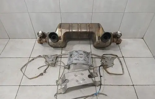 Porsche 718 Cayman 982 982c Rear muffler/silencer tail pipe 982251053