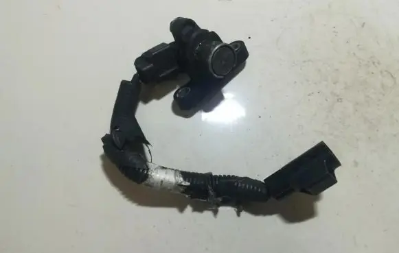 Volvo V70 Crankshaft position sensor 30637803