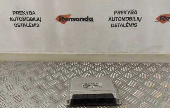 Audi A4 S4 B5 8D Engine control unit/module 8D0907401H 28RTE267 0281001834