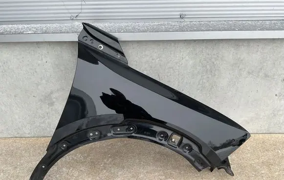 Opel Mokka B Fender 