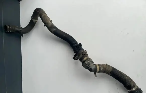 Alfa Romeo Stelvio Engine coolant pipe/hose