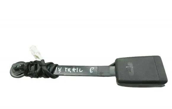 Nissan X-Trail T32 Front seatbelt